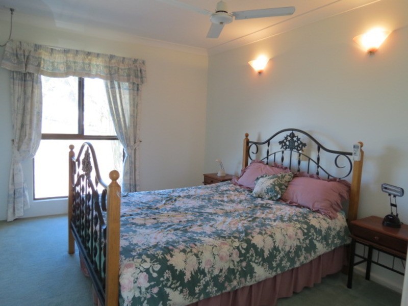 69 Hillview Road, Bowen QLD 4805