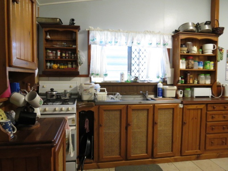 52 Lascelles Street, Bowen QLD 4805