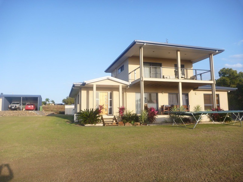 17 Bayview Crescent, Bowen QLD 4805