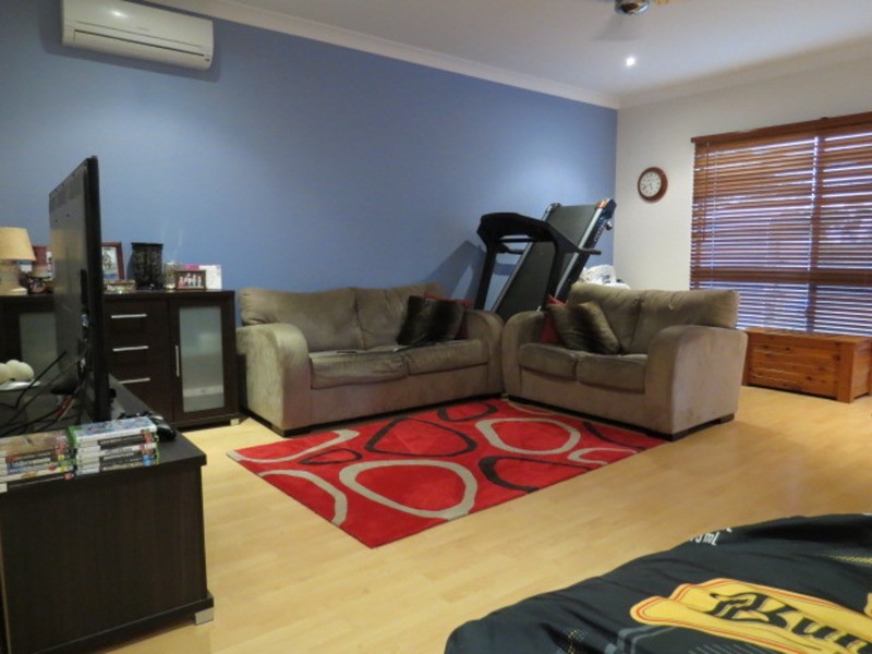 17 Bayview Crescent, Bowen QLD 4805