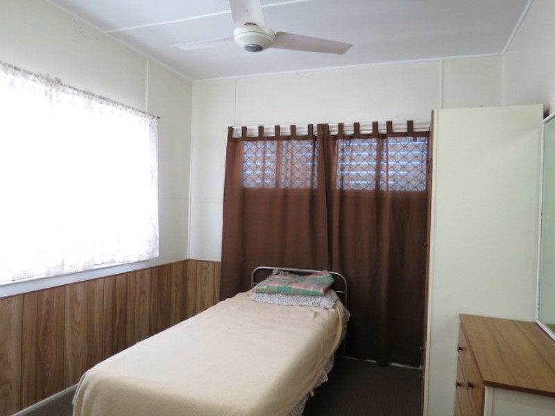 4 Marshall Street, Bowen QLD 4805