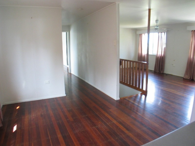 10 Daniel Street, Bowen QLD 4805