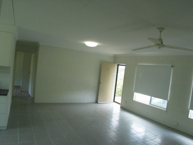 2/36 Brisbane Street, Bowen QLD 4805