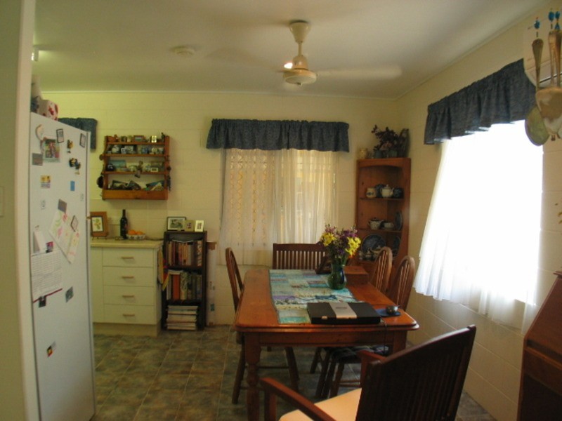 22 Rosshall Street, Bowen QLD 4805