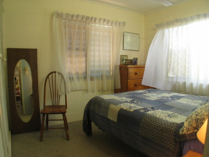 22 Rosshall Street, Bowen QLD 4805