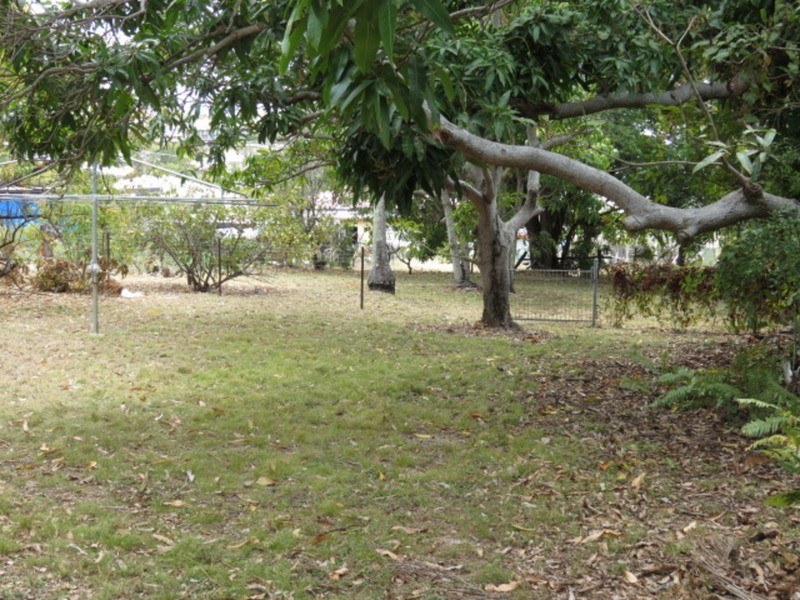 32 Kennedy Street, Bowen QLD 4805