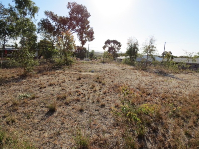 14 John Street, Bowen QLD 4805