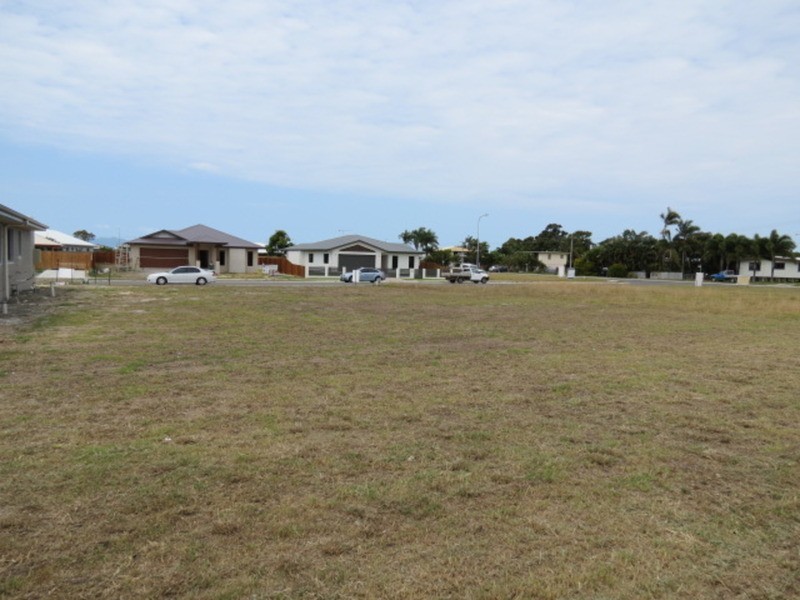 5 Ada Place, Bowen QLD 4805