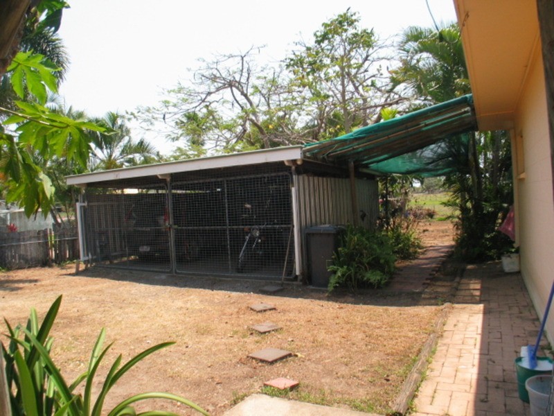 22 Rosshall Street, Bowen QLD 4805