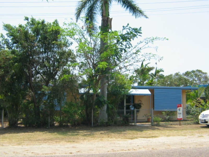 22 Rosshall Street, Bowen QLD 4805