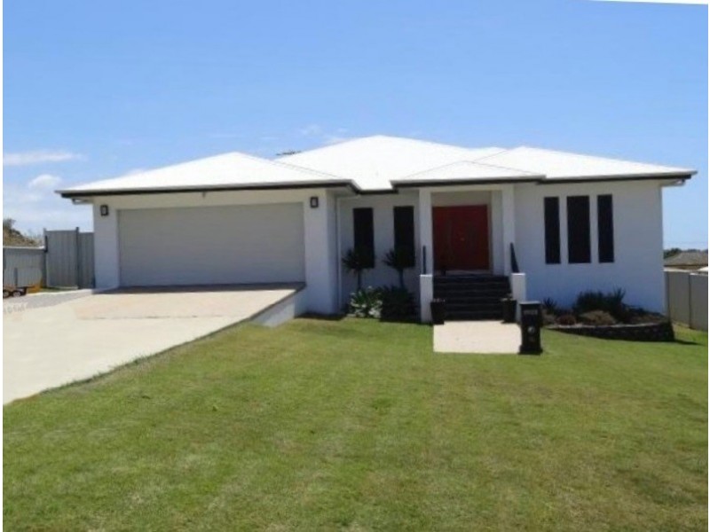 18 Reynolds Street, Bowen QLD 4805
