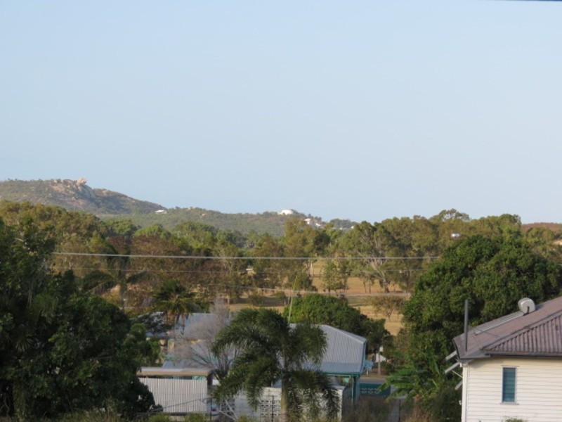 18 Reynolds Street, Bowen QLD 4805