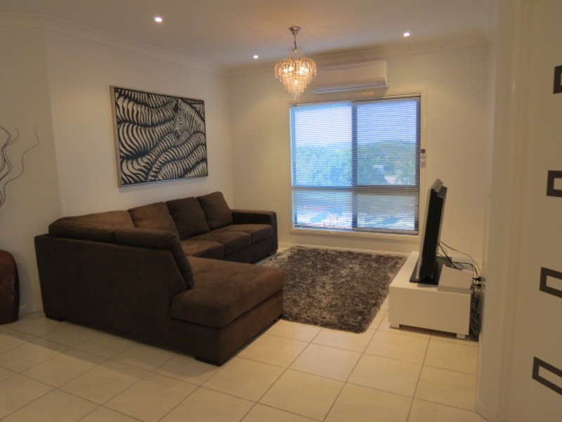 18 Reynolds Street, Bowen QLD 4805