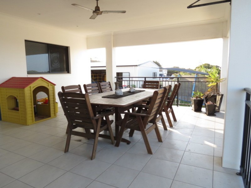 18 Reynolds Street, Bowen QLD 4805