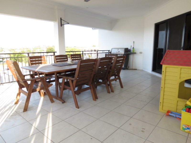 18 Reynolds Street, Bowen QLD 4805