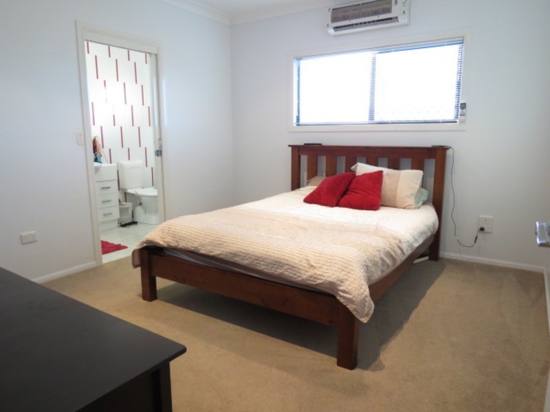 18 Reynolds Street, Bowen QLD 4805