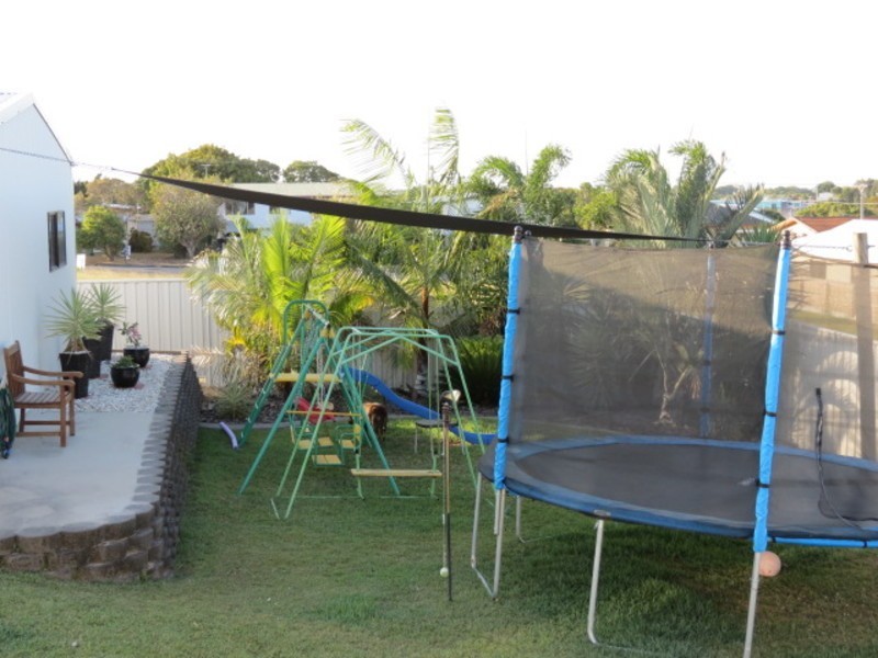 18 Reynolds Street, Bowen QLD 4805