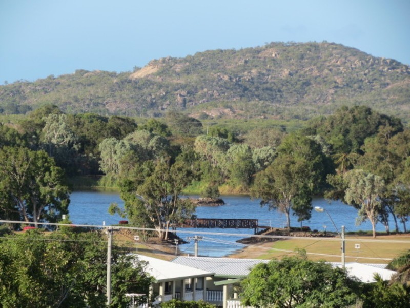 22 Reynolds Street, Bowen QLD 4805