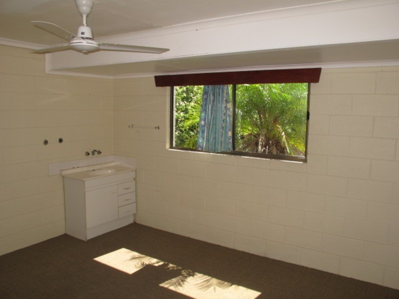 15 Avicennia Street, Bowen QLD 4805