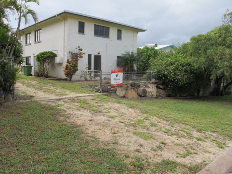 15 Avicennia Street, Bowen QLD 4805