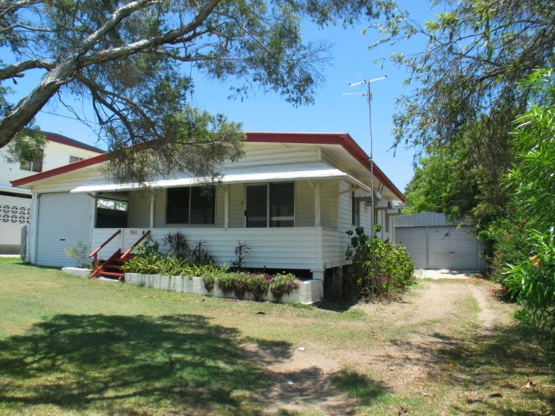 12 Daniel Street, Bowen QLD 4805