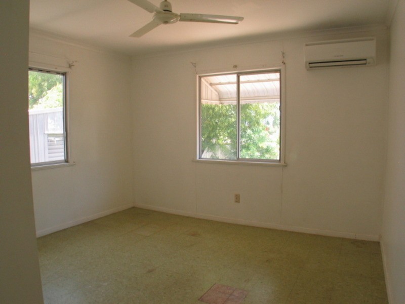 12 Daniel Street, Bowen QLD 4805