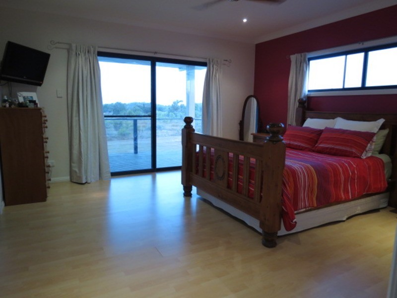 17 Bayview Crescent, Bowen QLD 4805