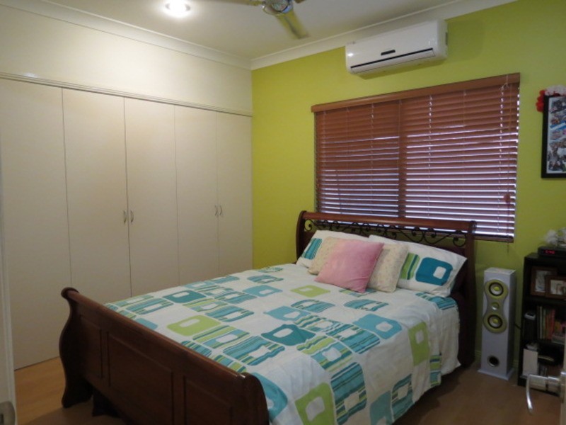 17 Bayview Crescent, Bowen QLD 4805