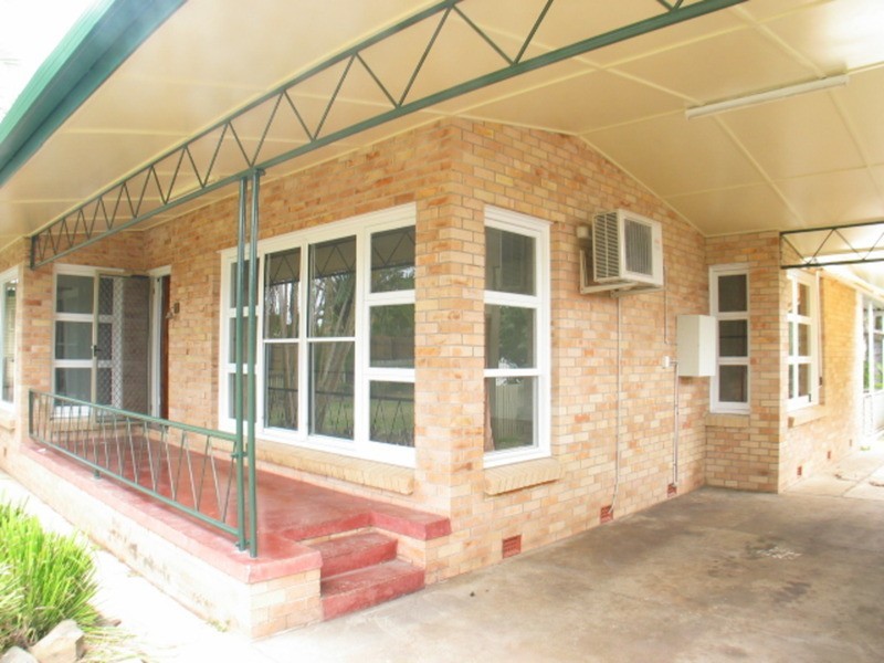 25 Tollington Road, Bowen QLD 4805