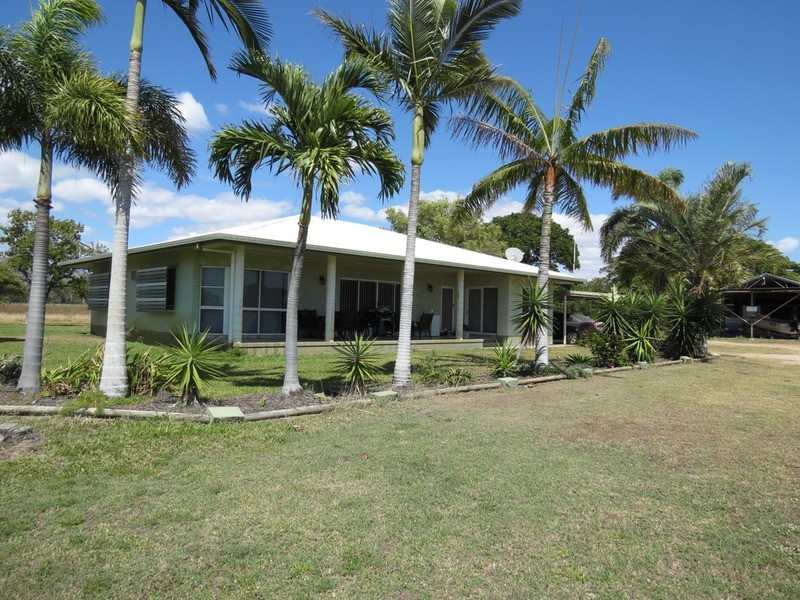 54 Salters  Lane, Bowen QLD 4805