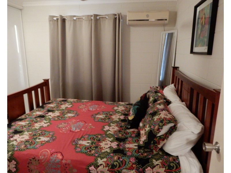 1/43 Crofton Street, Bowen QLD 4805