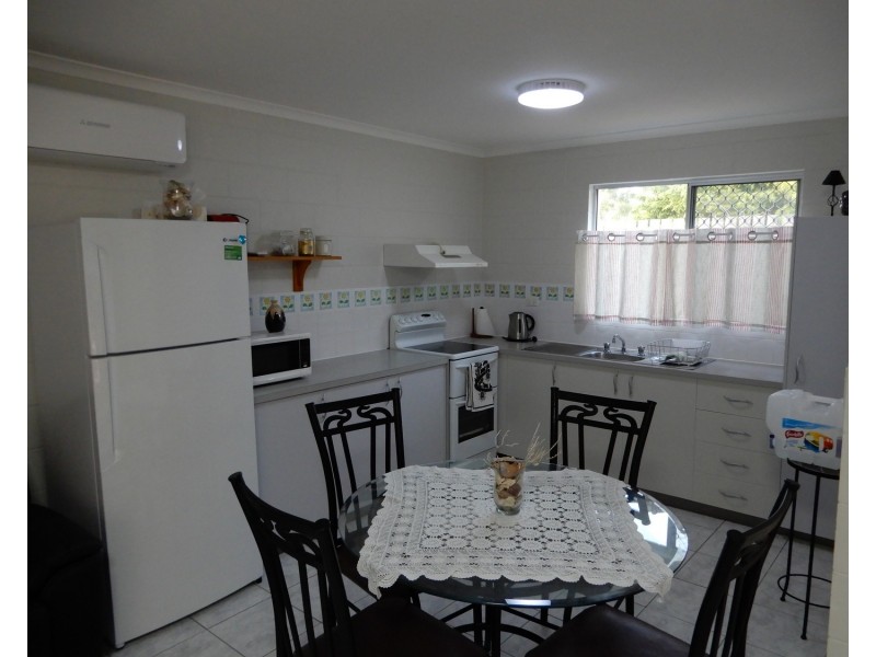 1/43 Crofton Street, Bowen QLD 4805