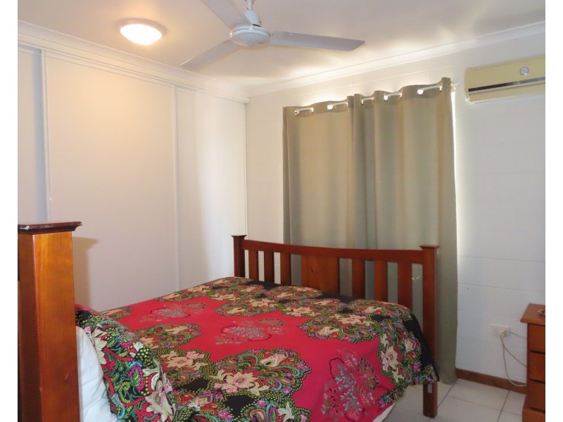 1/43 Crofton Street, Bowen QLD 4805