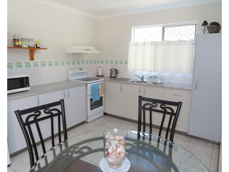 1/43 Crofton Street, Bowen QLD 4805