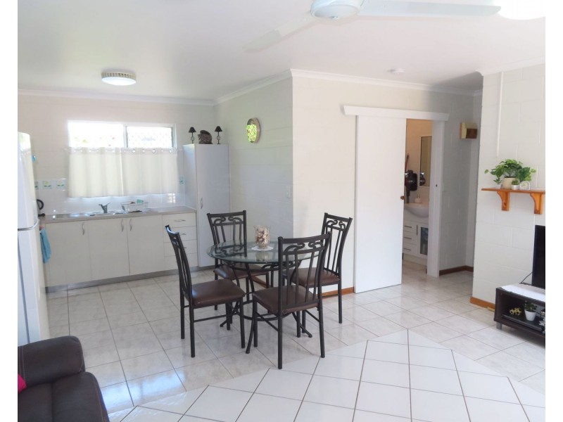 1/43 Crofton Street, Bowen QLD 4805