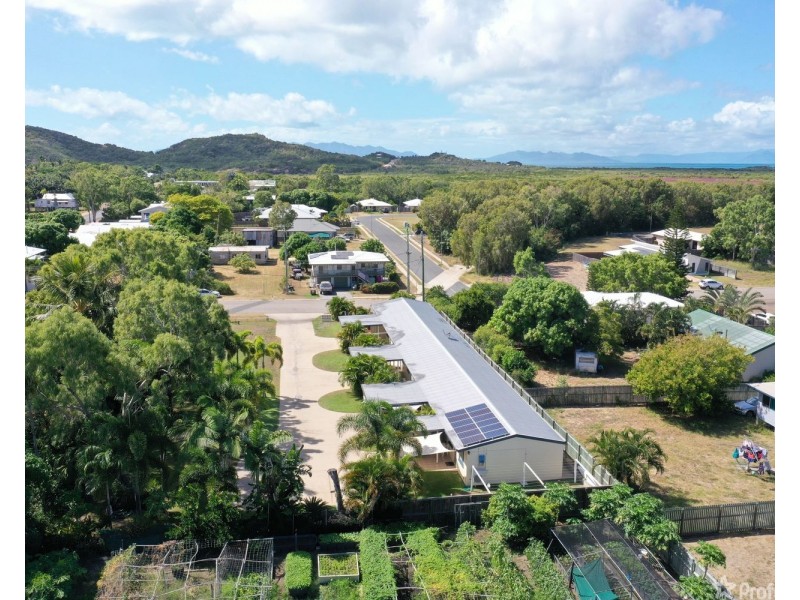 1/43 Crofton Street, Bowen QLD 4805