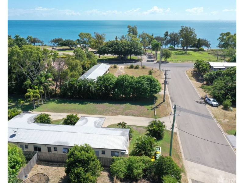 1/43 Crofton Street, Bowen QLD 4805