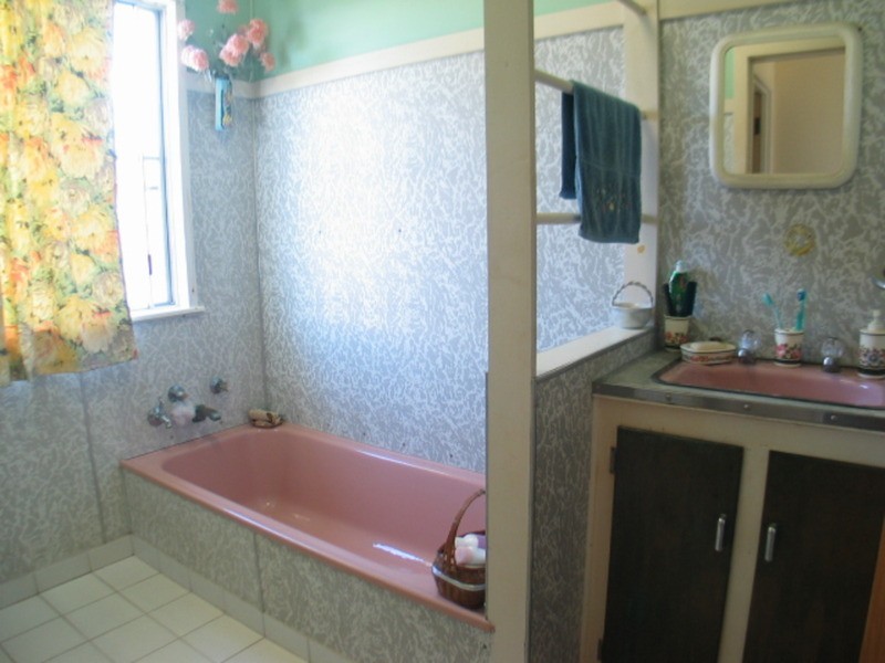 75 Queens Beach Esplanade, Bowen QLD 4805