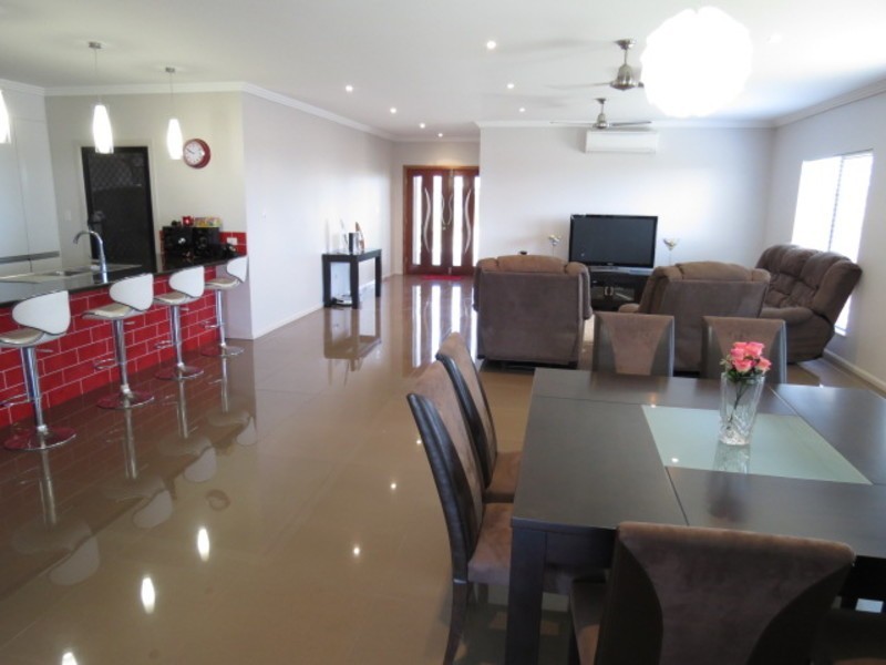 1 Cypress Crescent, Bowen QLD 4805
