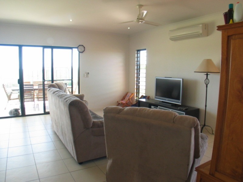 18 Banks Drive, Bowen QLD 4805
