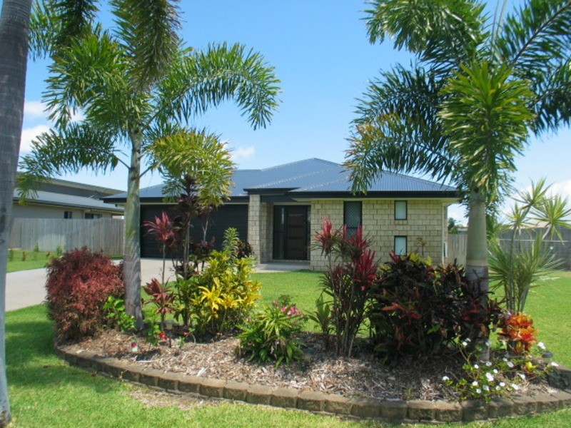 34  Bryant Avenue, Bowen QLD 4805