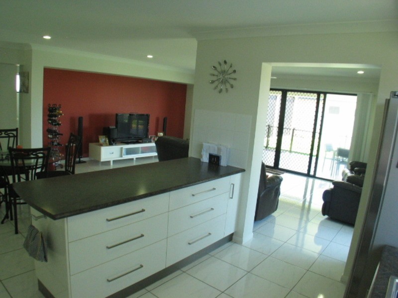 34  Bryant Avenue, Bowen QLD 4805