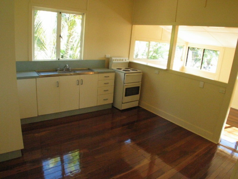 6 Bull Crescent, Bowen QLD 4805