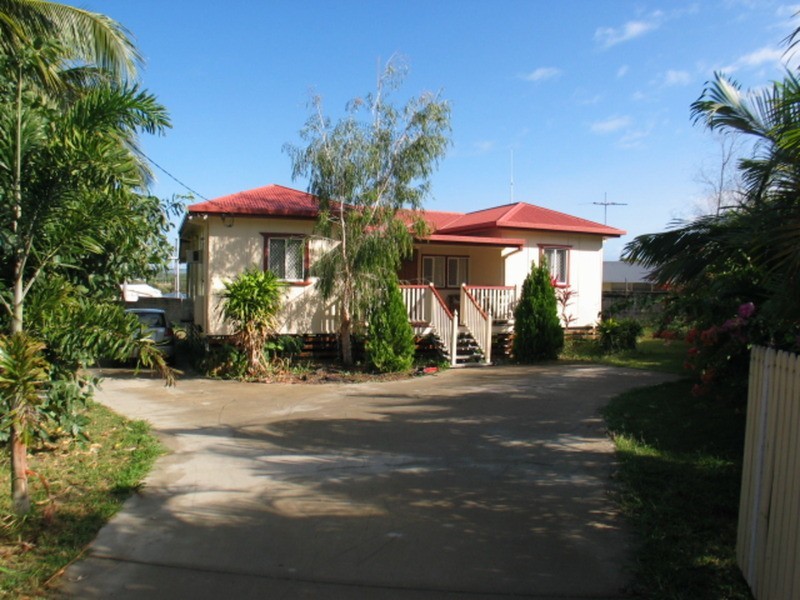 6 Bull Crescent, Bowen QLD 4805