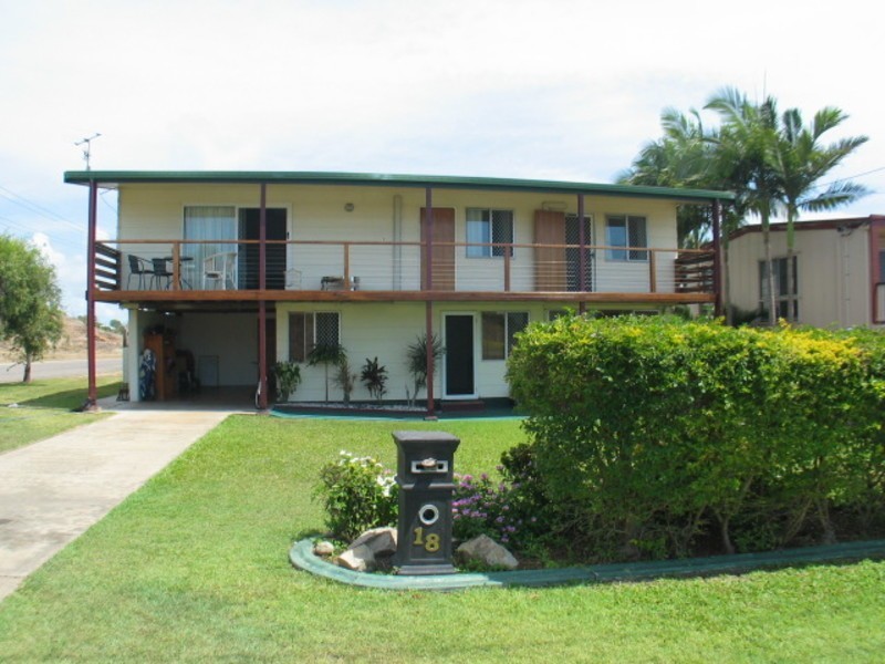 18 Daniel Street, Bowen QLD 4805