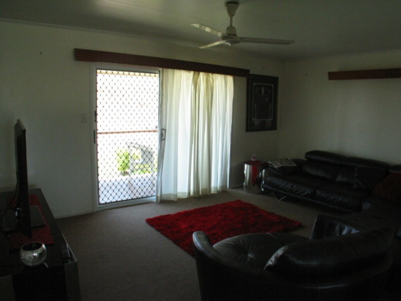 18 Daniel Street, Bowen QLD 4805