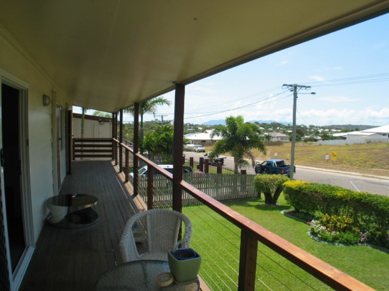 18 Daniel Street, Bowen QLD 4805
