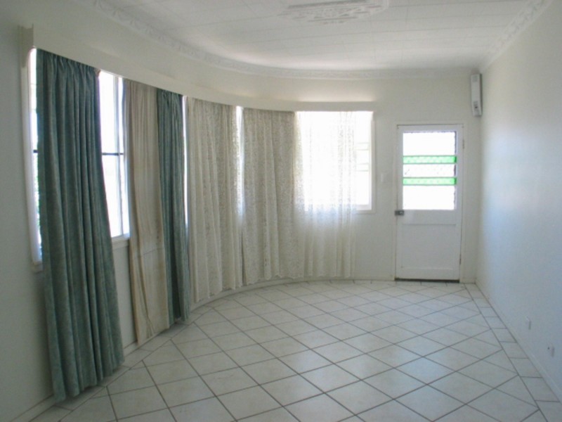 52 Gregory Street, Bowen QLD 4805
