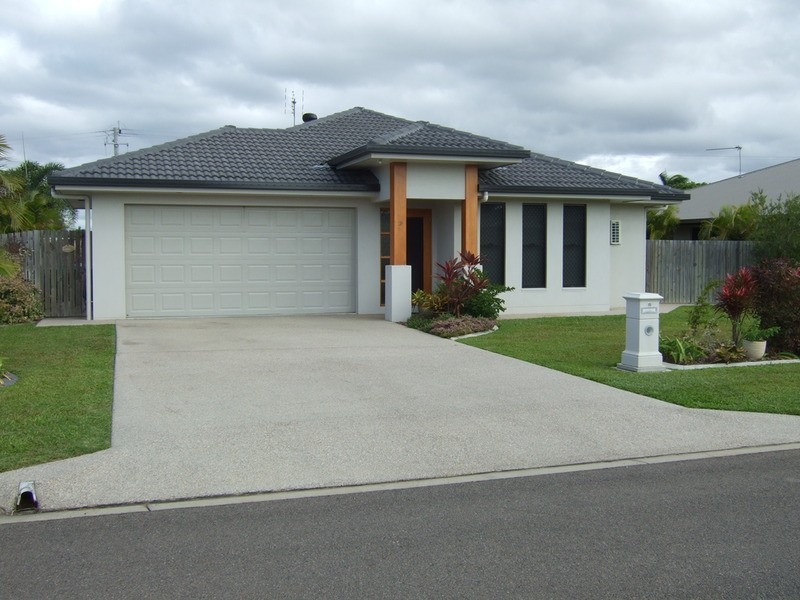 19 Catalina Court, Bowen QLD 4805