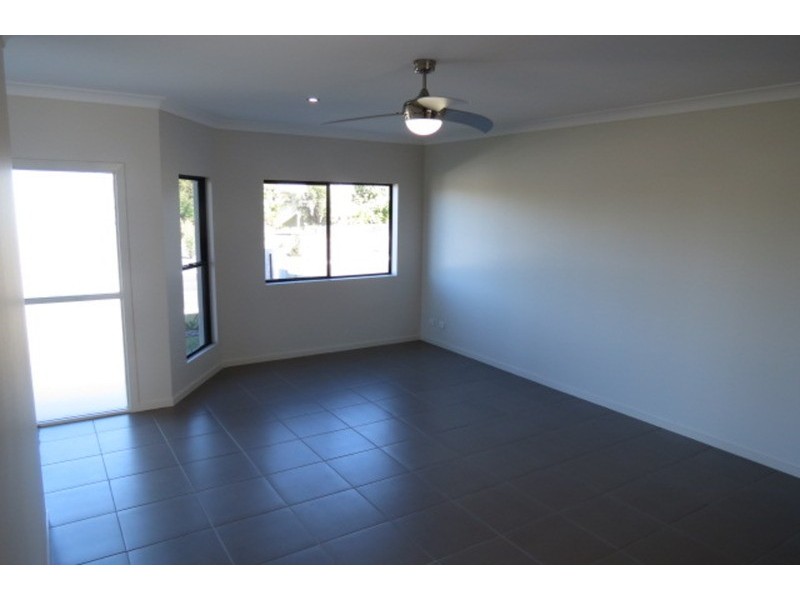 3/27a Leichhardt Street, Bowen QLD 4805